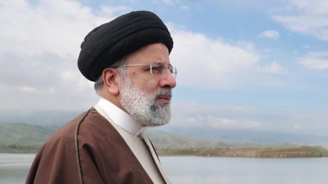 【速報】イラン大統領、ヘリ墜落で死亡