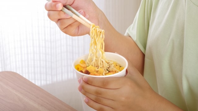 【画像】この革命的なインスタント麺が流行ってない理由ｗｗｗｗｗｗｗ