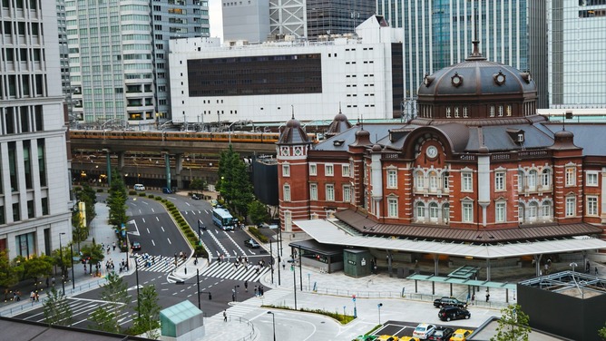 東京駅とかいう乗り換えレベル30くらいの駅