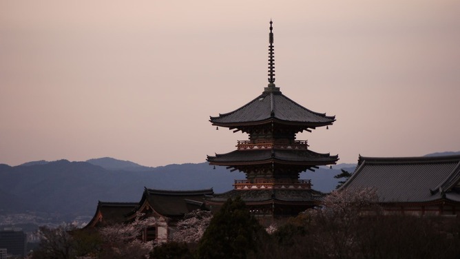 【悲報】京都、四季の概念崩壊ｗｗｗｗｗｗｗｗｗｗｗ