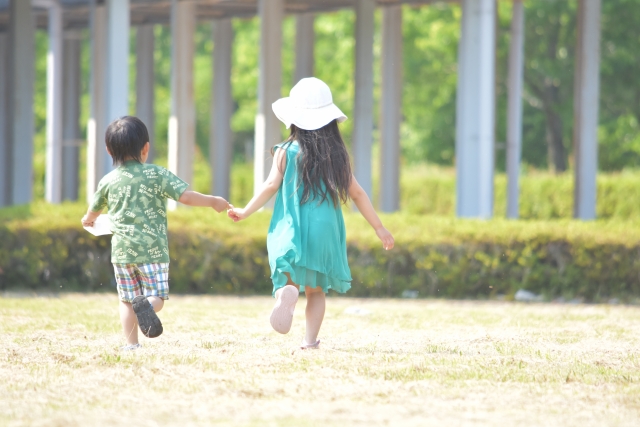 【画像】最近の男子小学生、羨ましすぎる…