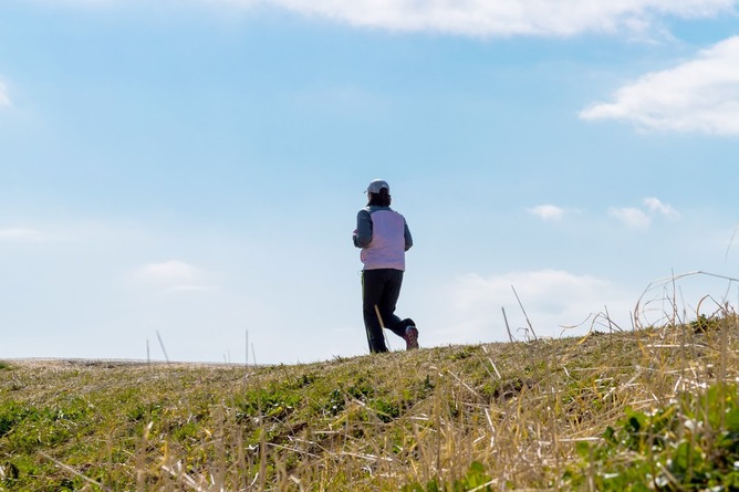 彡(‘)(‘)「毎日40kmランニングしてる」