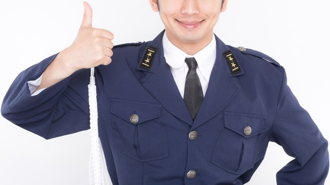 【実況】隣の学生が宅飲みで大暴れしてるから警察を呼ぶわｗｗｗｗｗｗｗ