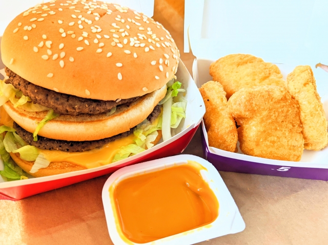 【画像】マクドナルド、転売ヤーとちいかわコラボで地獄絵図ｗｗｗｗｗｗｗ