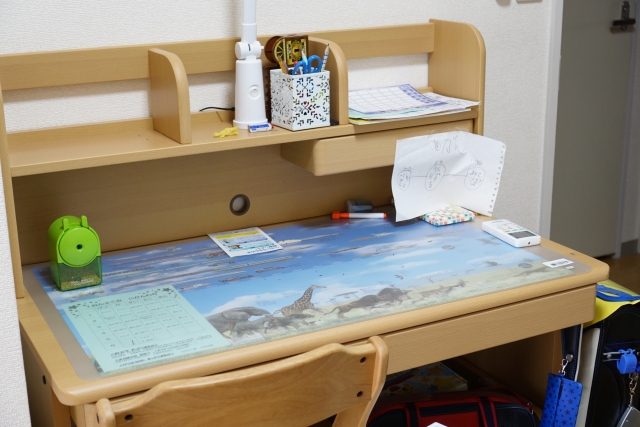 【画像】大昔の小学３年生が解いていたなぞなぞｗｗｗｗｗ
