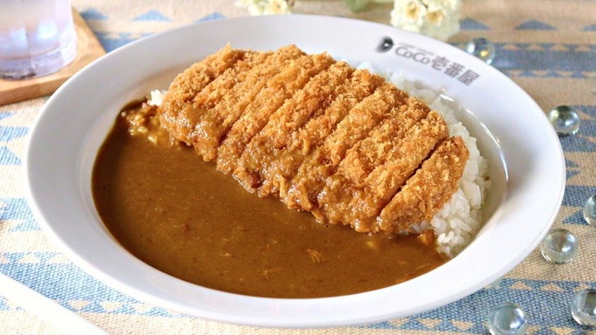 【画像】X民「CoCo壱にファミリーで来れるのは富裕層」ﾊﾟｼｬｯ