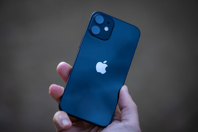 【画像】最新iPhoneさん、こういう見た目になる可能性浮上ｗｗｗｗｗｗｗ