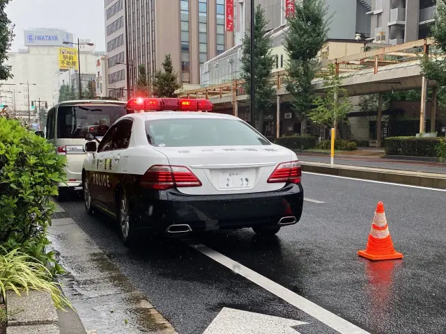 困ったら警察とか弁護士とか退職代行とかすぐ使う奴ｗｗｗｗｗｗｗｗ