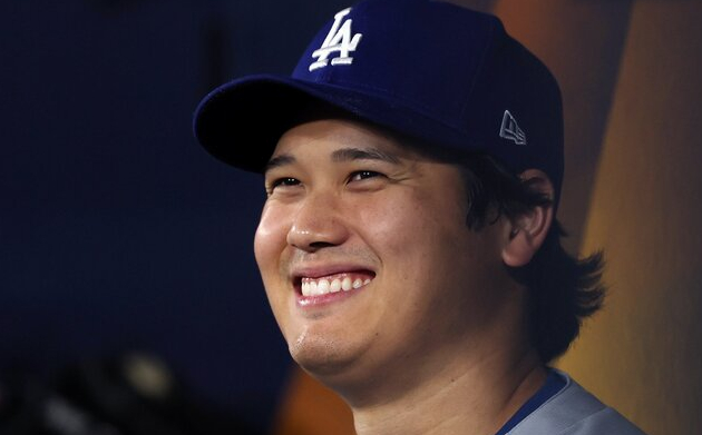 【画像】例のコスプレイヤー、ついに大谷翔平へｗｗｗｗｗｗｗｗ