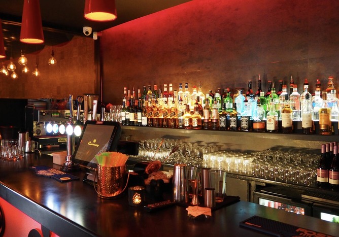 【悲報】ぼく、ぼったくりキャバクラにて1時間半で11万8000円も支払わされる