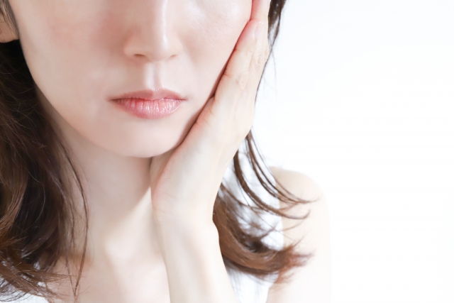 【朗報】女さんの弱点、「整形顔」だったｗｗｗｗｗｗ