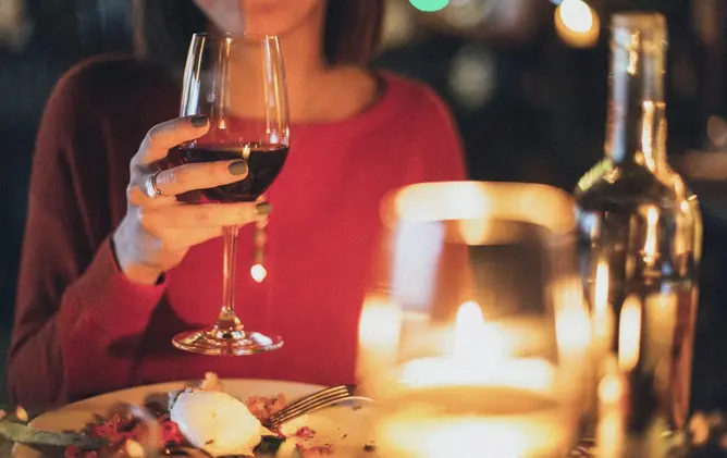 【画像】富豪さん、1回の食事代がワイらの年収を超えている模様