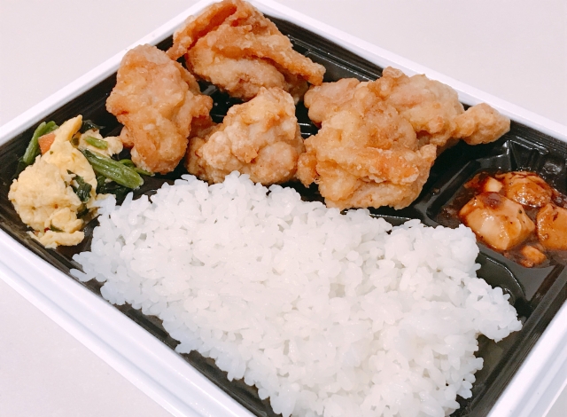 【画像】今の時代、弁当とビール買っただけでコレｗｗｗｗｗｗｗｗｗｗｗ