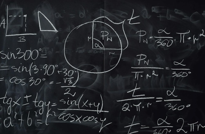 俺「三角関数って社会出て使わなくね？」お前ら「三角関数使わない人生なだけだろｗ」俺「…」