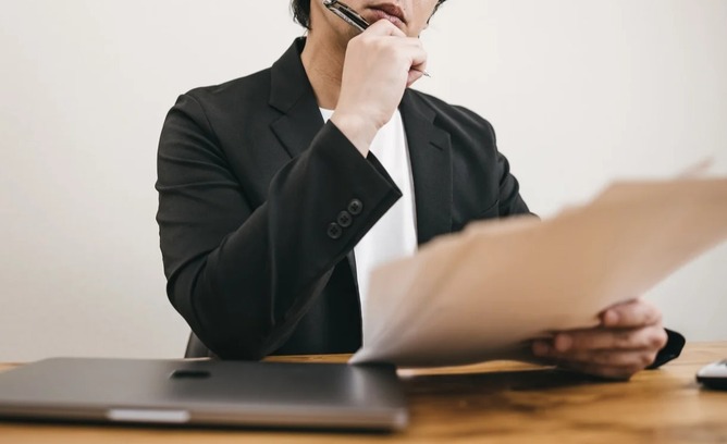 面接官「ワイくん40歳で職歴無し、か」ワイ「はい」