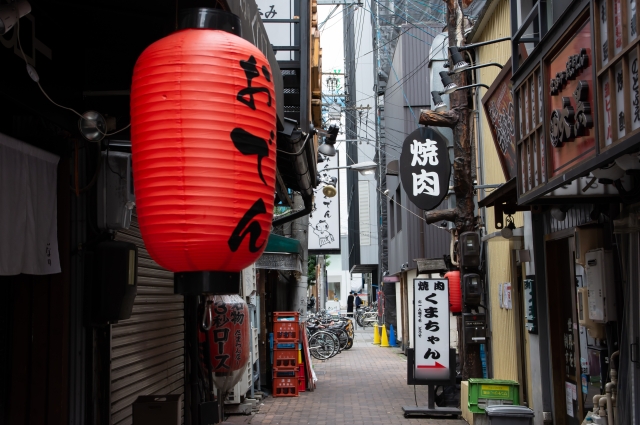 【画像】居酒屋のトイレにこんな貼り紙があって撮影したんだがｗｗｗｗｗｗｗ