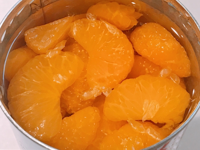 【画像】みかんの缶詰工場、お前らの想像と全然違う