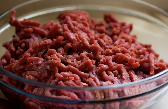 【画像】このひき肉、流石にヤバいか・・・？