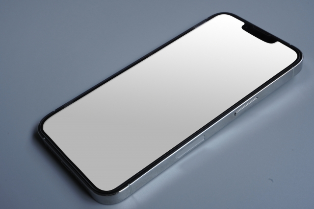 【画像】iPhone下取り出して100円だったのでキャンセルしたら文鎮になって帰ってきてワロタｗｗｗｗｗｗｗｗ