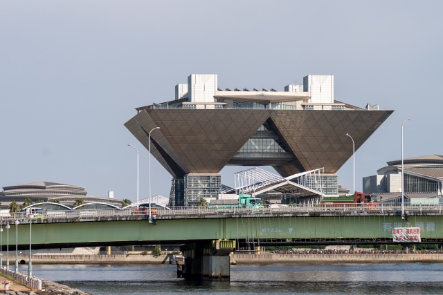 冬コミにサークル参加してきたけど質問ある？