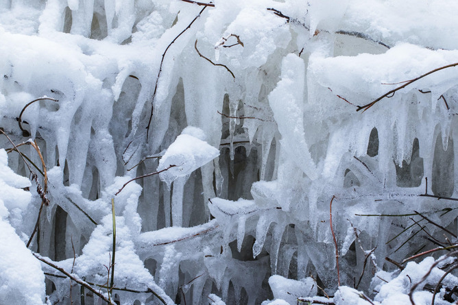 【画像】雪国「新庁舎の設計してくれ」隈研吾「おかのした！ｗ」