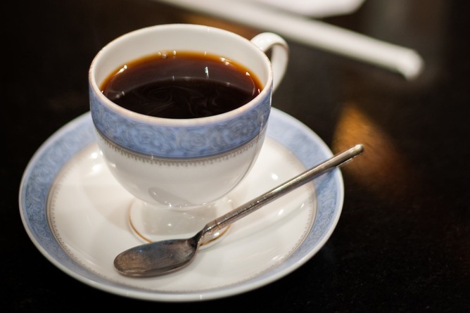 【画像】名古屋民「休日だな…家族で喫茶店行くぞッッ！ｗｗｗ」→結果