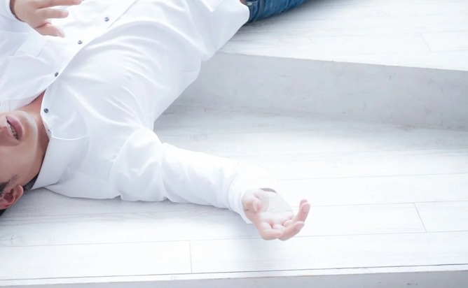 【訃報】ワイの同級生、35歳という若さで急死