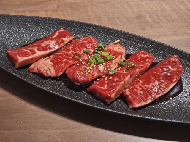 【悲報】ワイ氏、焼肉デートでとんでもない恥をかかされる