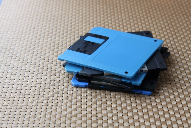 深夜だし25年前のインターネットの思い出でも語らないか？