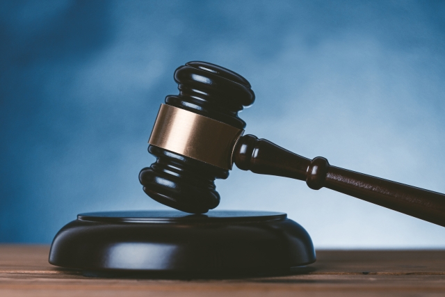 離婚裁判になりそうなんだけど俺が勝つとなると同居とかどうなんの？