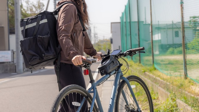 Uberの配達員のおばさんにトイレ貸したら大変な目にあった
