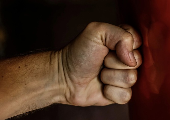 【悲報】サイゼリヤワイ、店員と口論になるｗｗｗｗｗｗｗｗｗ