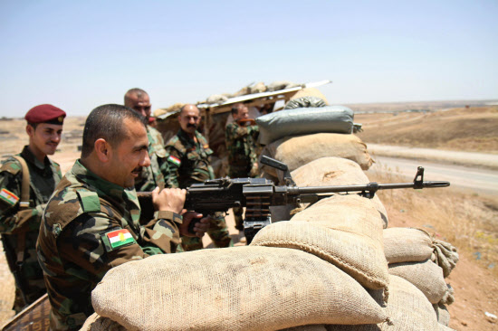 イスラム兵「ヒャハハ！男は殺せ！女は犯せ！」ユダヤ少女「だ、誰か助けて…！」ワイ「…」ﾆﾀｧ