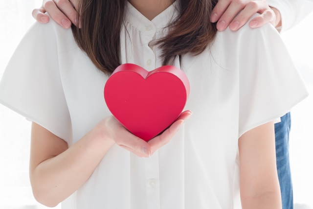 妹の友達と付き合ったら家族から総スカン食らったんだけど俺悪い？