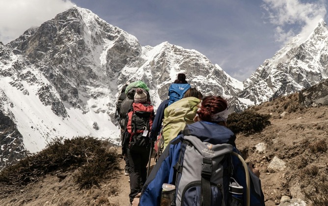 【画像】山小屋の扉を閉めずに出ていくとこうなるらしい😨
