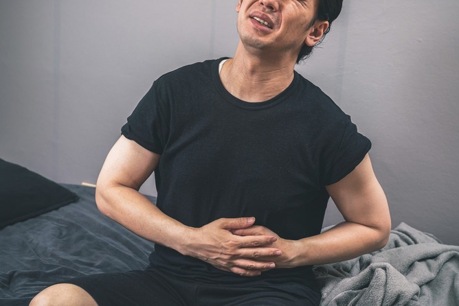 【悲報】脇腹に急に激痛が走って動けない件 → 結果