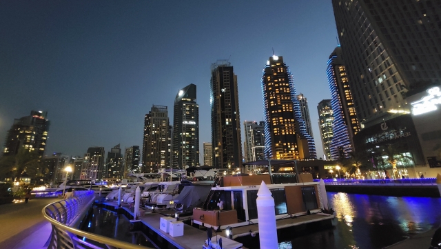 【動画】イランがドバイを攻撃している様子、地味にヤバい