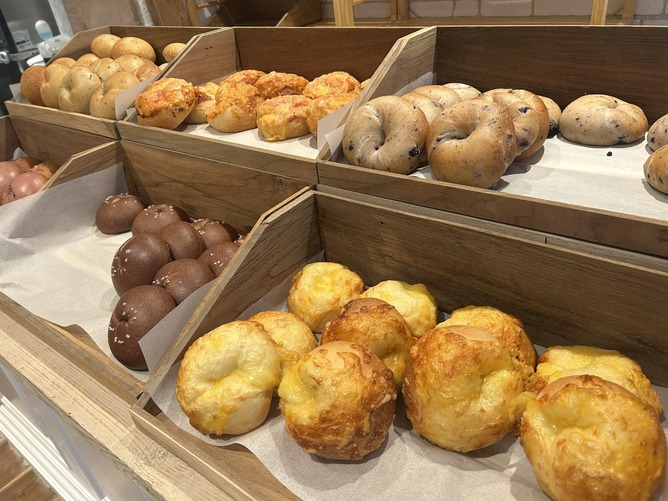 【画像】昔からある商店街にあるお店のオーナー、やばいやつらばかりな模様