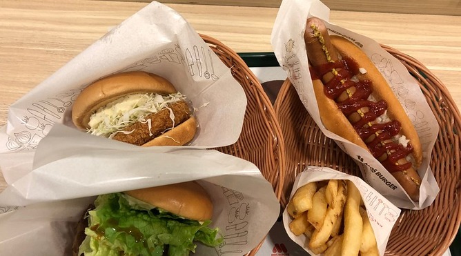 ラーメン屋の社長さん、モスバーガーでマジギレして炎上