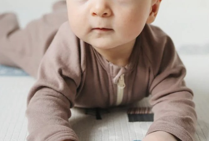 【画像】可愛いおむつ買ったから履くぞｗｗｗｗｗｗｗｗｗｗｗｗ