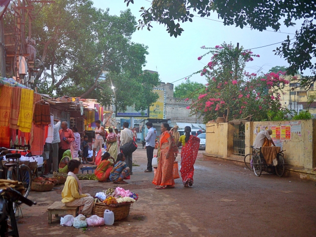 【動画】インドの村を襲った魔物、村人と決死の戦いを繰り広げる