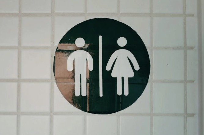 【画像】ローソンさん、トイレットペーパーを盗んだ客を煽る