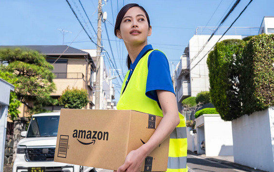 【悲報】Amazon配達員、無能過ぎて貢ぎまくる