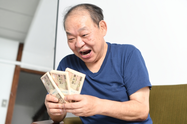 「うつ病は金で治る」というデマを信じてる人はアホだと思う
