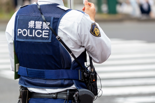 警察になろうとする奴って何考えてんだろ